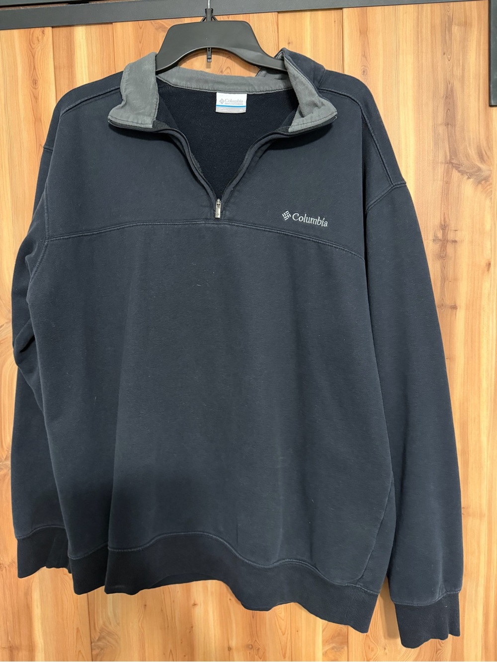 Columbia Black and Gray Quarter-Zip Fleece Pullover